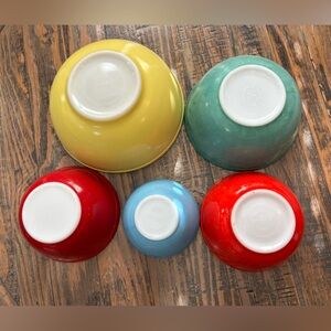 Pyrex 1945 Primary Colors Nesting Bowls Set of Five